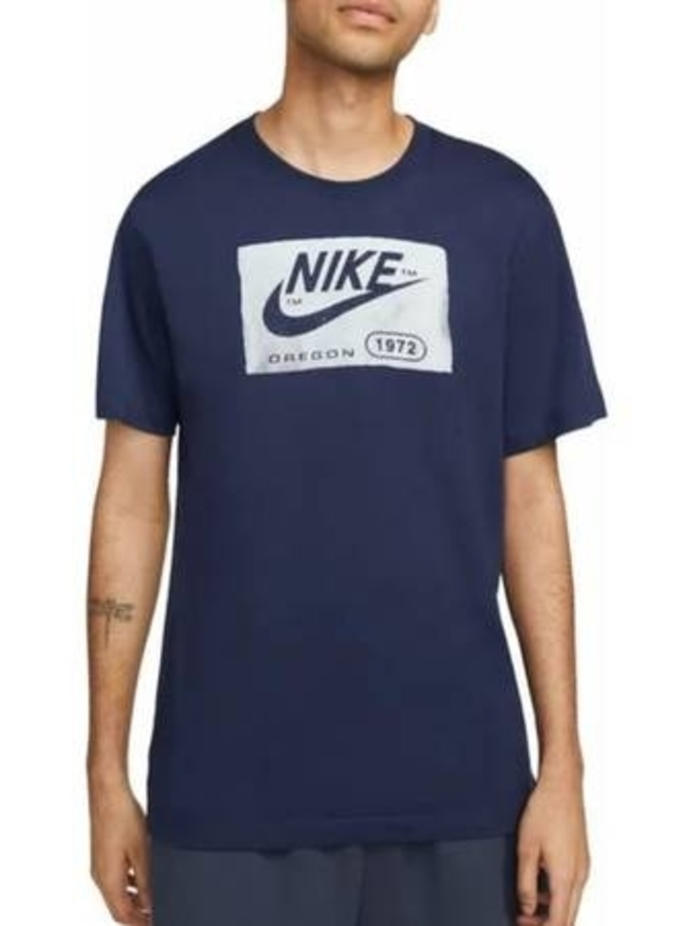 BRAND NEW Nike Men’s Navy Blue Graphic Logo Short Sleeve Tee